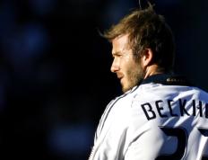 内马尔在DWG比赛中出色发挥，险胜引发热议！上演精彩一战